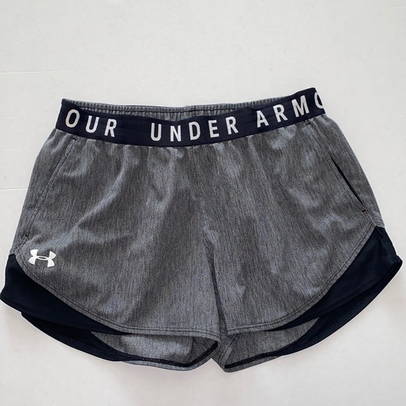 Under Armour Pants - Final Price! Under Armour Shorts~Size M